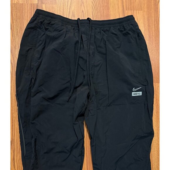 Nike FC Black Football Soccer Woven Cuff Pants Mens M 28" DJ0996-010 - Picture 1 of 9